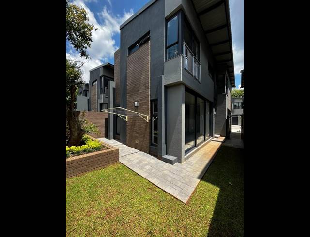 3 BEDROOM PROPERTY TO RENT IN MENLO PARK